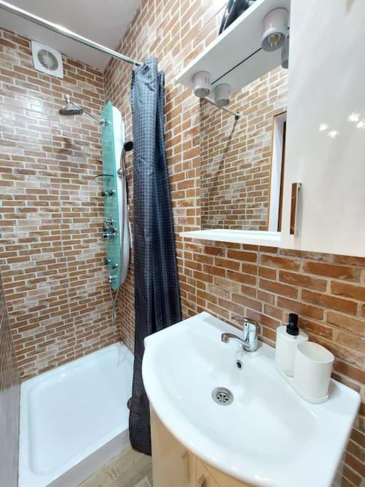 Sweet Dreams Suites Cosy Studio Piata Romana 부쿠레슈티 외부 사진