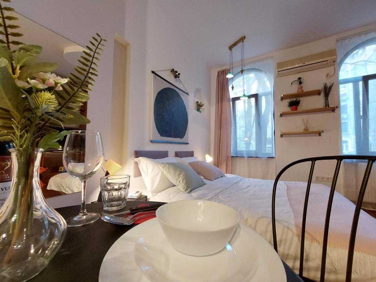 Sweet Dreams Suites Cosy Studio Piata Romana 부쿠레슈티 외부 사진