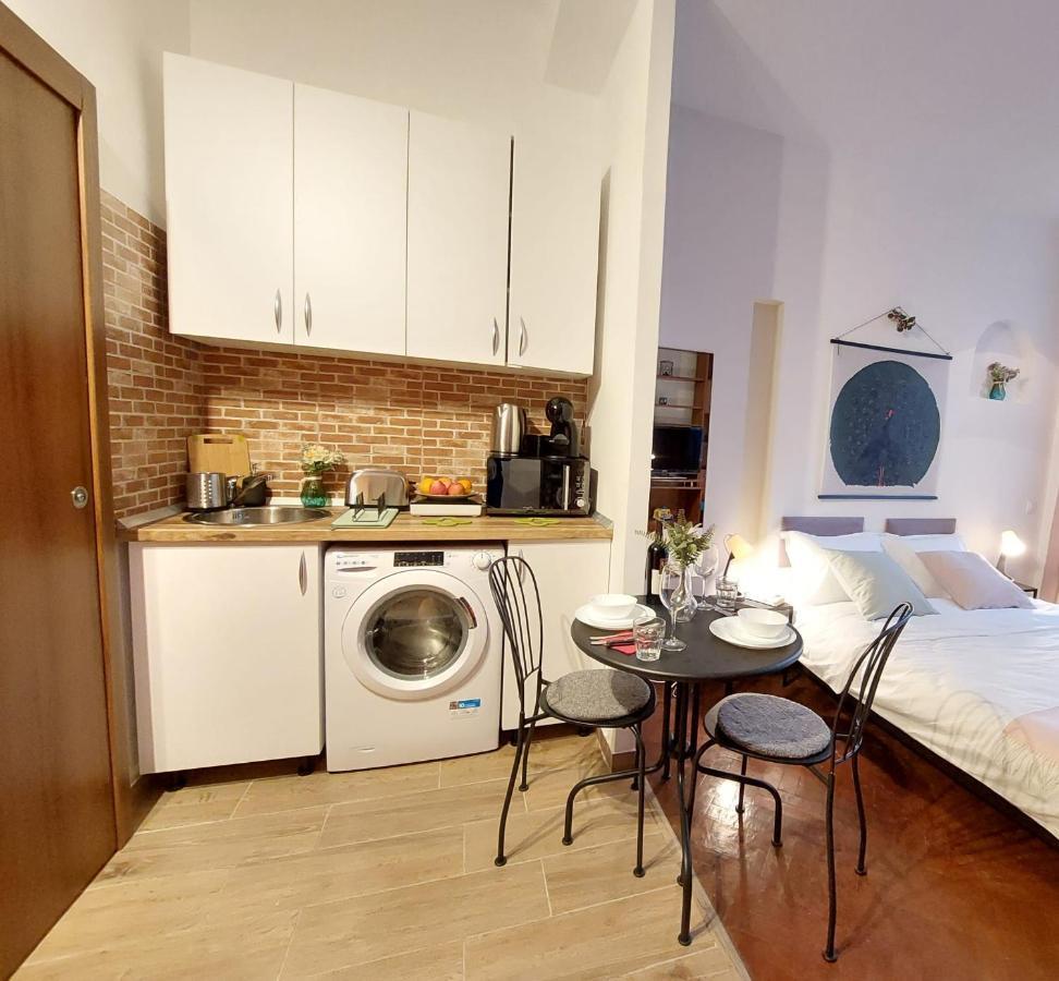 Sweet Dreams Suites Cosy Studio Piata Romana 부쿠레슈티 외부 사진