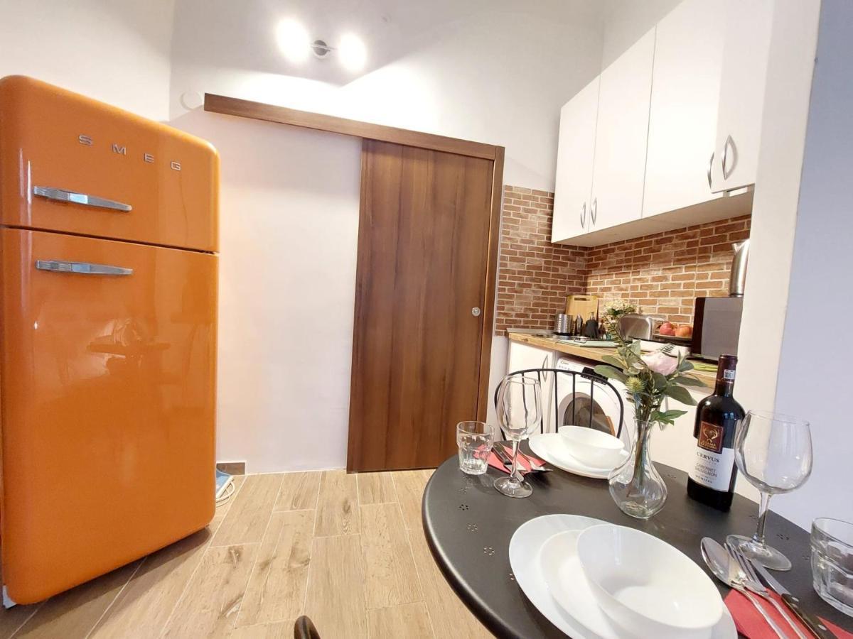 Sweet Dreams Suites Cosy Studio Piata Romana 부쿠레슈티 외부 사진